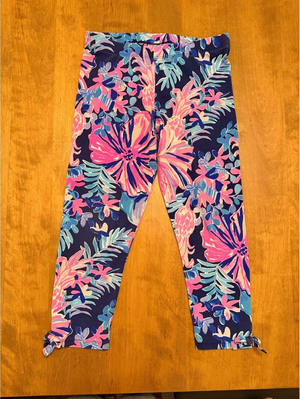Lilly Pulitzer GUC Girls Cropped Leggings "Garden Getaway"  ankle ties Size XL